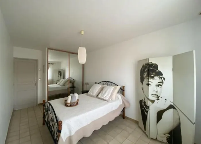 Maison Climatisee - Proche Perpignan Дом отдыха *