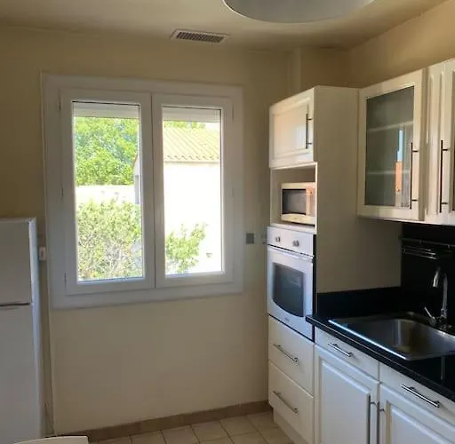 Maison Climatisee - Proche Perpignan Дом отдыха Toulouges